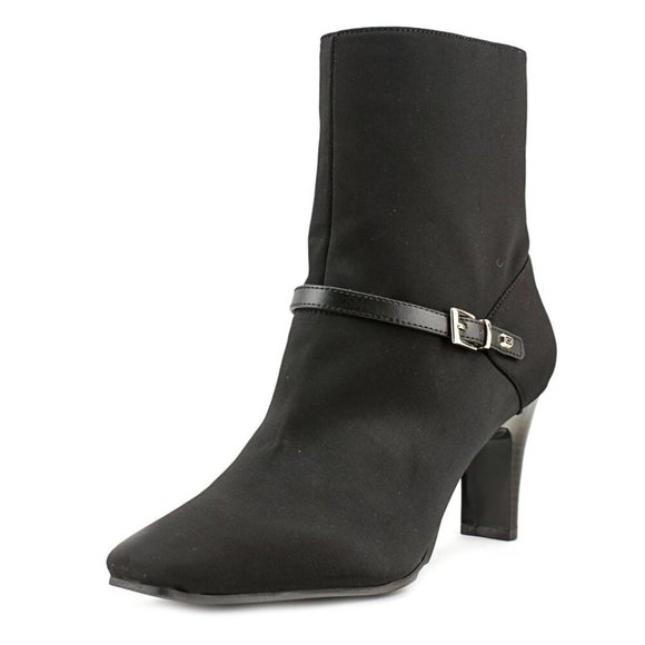 Bandolino Shoes - Bandolino Howley Black Short Heel Boots 9.5